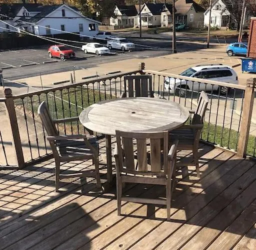 Prime Location Amazing Unit Close To Downtown - 2 Queen Beds Appartamento