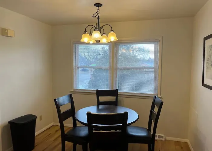 Prime Location Amazing Unit Close To Downtown - 2 Queen Beds Appartamento *